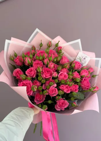 Розы кустовые Пинк Димэйшен от интернет-магазина цветов в 