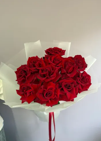 Букет французские розы &laquo;Стрелы Амура&raquo; от интернет-магазина цветов в 