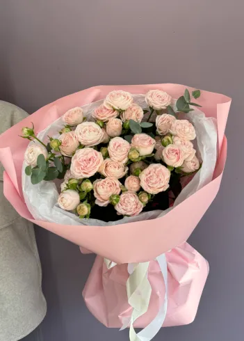 Букет кустовых роз &laquo;Пленительная нежность&raquo; от интернет-магазина цветов в 