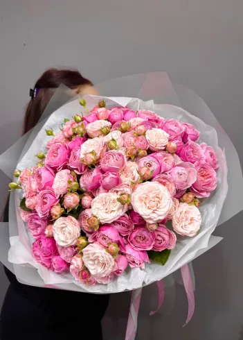 Букет кустовых роз &laquo;Про любовь&raquo; от интернет-магазина цветов в 