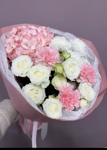 Букет с гортензией &laquo;Пастельный&raquo; от интернет-магазина цветов в 