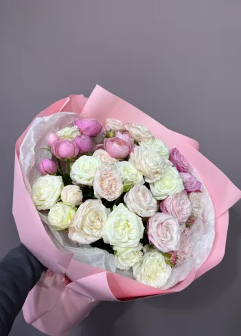Нежное облако кустовых роз от интернет-магазина цветов в 