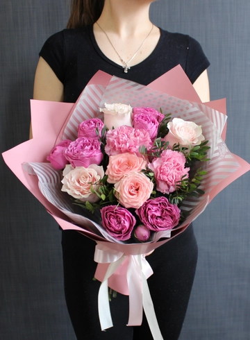 Розовый лёд с кустовыми розами от интернет-магазина цветов в 