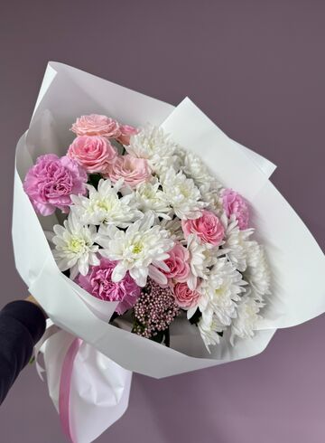 Кустовые розы и кустовые хризантемы Нежный шелк от интернет-магазина цветов в 