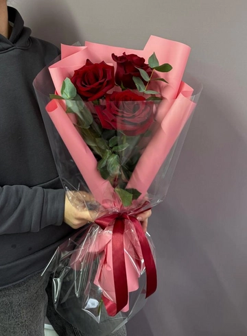 Красные розы Редмикс от интернет-магазина цветов в 