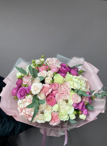 Большой букет «Самой любимой» от интернет-магазина цветов в 