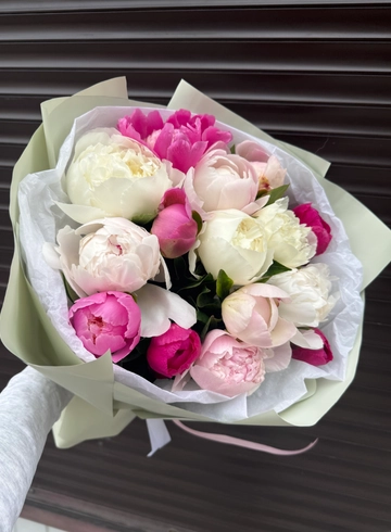 Пионы садовые от интернет-магазина цветов в 