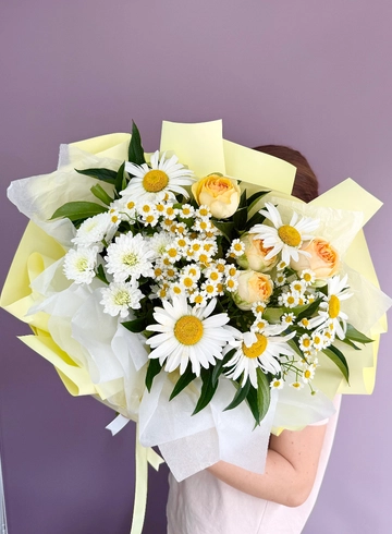 Летний букет с ромашками от интернет-магазина цветов в 