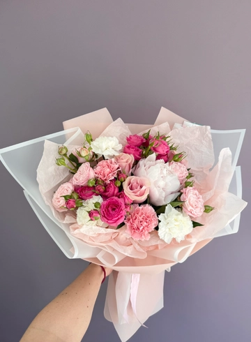 Сборный букет «Мелодия чувств» от интернет-магазина цветов в 