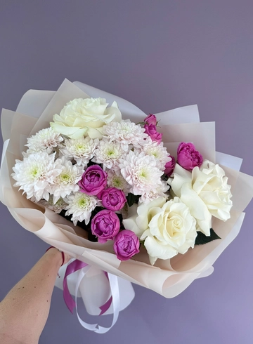 Букет пионовидные и французские розы от интернет-магазина цветов в 