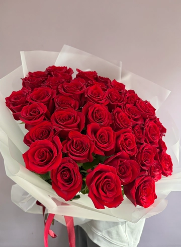 41 Роза Эксплорер «Самой любимой» от интернет-магазина цветов в 