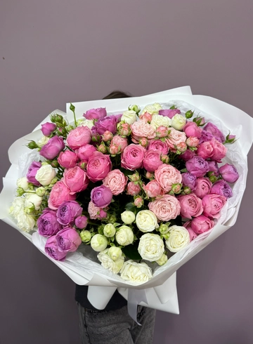 Кустовые розы «Афродита» от интернет-магазина цветов в 