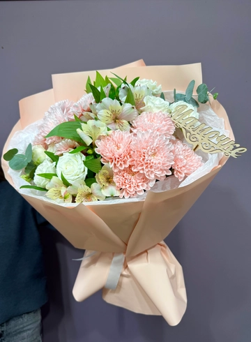 Нежный букет &laquo;Мамочке&raquo; от интернет-магазина цветов в 