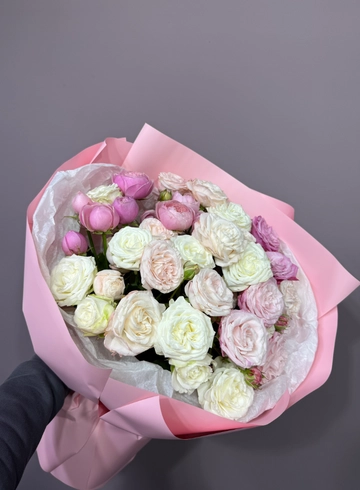 Нежное облако кустовых роз от интернет-магазина цветов в 