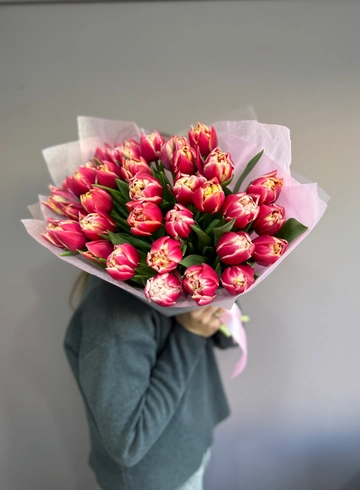 Букет из пестрых тюльпанов Пламя от интернет-магазина цветов в 